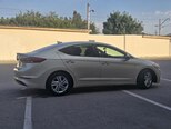 Hyundai Elantra-7