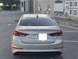 Hyundai Elantra-10