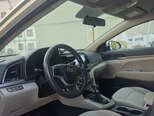 Hyundai Elantra-13