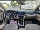 Hyundai Elantra-3