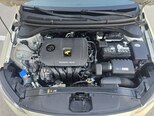 Hyundai Elantra-20