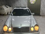 Mercedes E 230-2