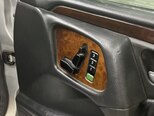 Mercedes E 230-11