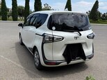 Toyota Sienta-11