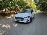 Hyundai Elantra-1