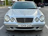 Mercedes E 240-1