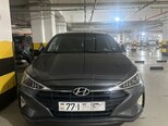 Hyundai Elantra-1