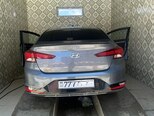 Hyundai Elantra-7