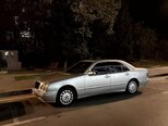Mercedes E 240-9