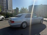 Mercedes E 240-6
