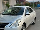 Nissan Sunny-4