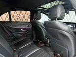 Mercedes E 300-11