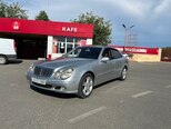 Mercedes E 240 4MATIC-3