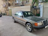 Mercedes 190-12