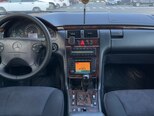 Mercedes E 220-13
