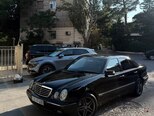 Mercedes E 240-4