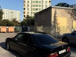 Mercedes E 240-2