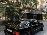Mercedes E 240-12