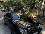 Mercedes E 240-1