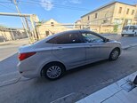 Hyundai Accent-13