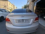 Hyundai Accent-2