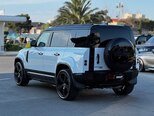 Land Rover Defender-8