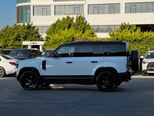 Land Rover Defender-10