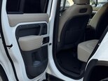 Land Rover Defender-23