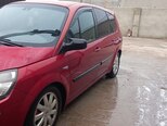 Renault Grand Scenic-5