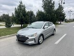 Hyundai Elantra-3