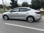 Hyundai Elantra-4