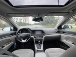 Hyundai Elantra-12