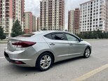 Hyundai Elantra-5