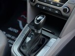 Hyundai Elantra-23
