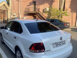 Volkswagen Polo-5