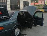 Mercedes 190-5