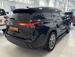 Toyota Highlander-12