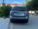 Mitsubishi Outlander-2