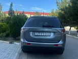 Mitsubishi Outlander-6