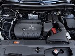 Mitsubishi Outlander-10