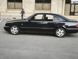 Mercedes E 220-3