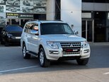 Mitsubishi Pajero-17