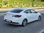 Hyundai Elantra-5