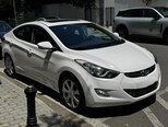 Hyundai Elantra-3