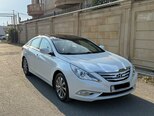 Hyundai Sonata-1