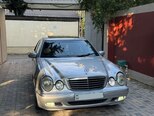 Mercedes E 240-1