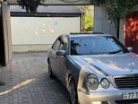 Mercedes E 240-5