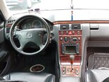 Mercedes E 240-3