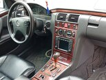 Mercedes E 240-13