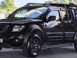 Nissan Navara-14